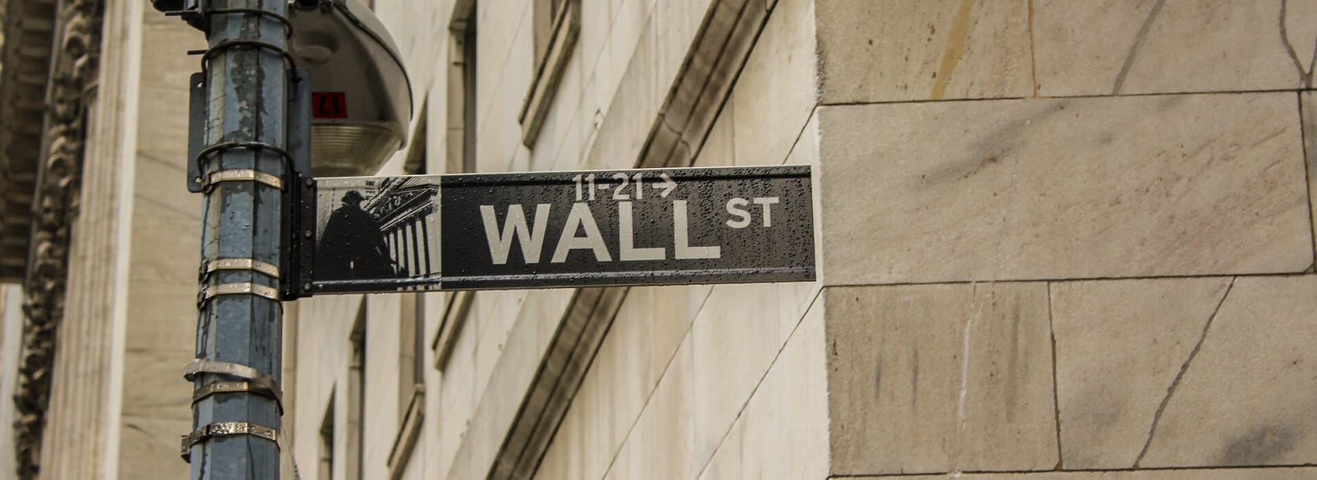 Poisťovníctvo, finančníctvo