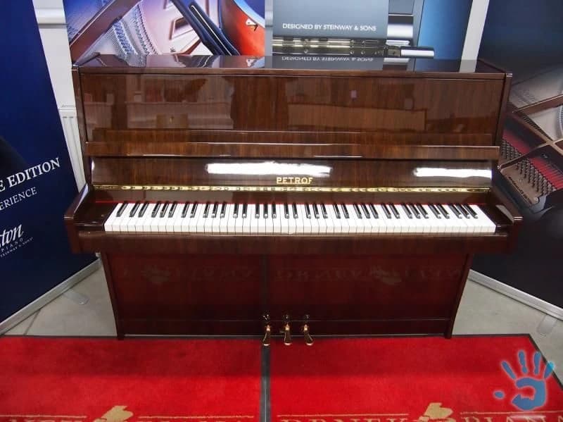 piano-petrof-zaruka-5-rokov