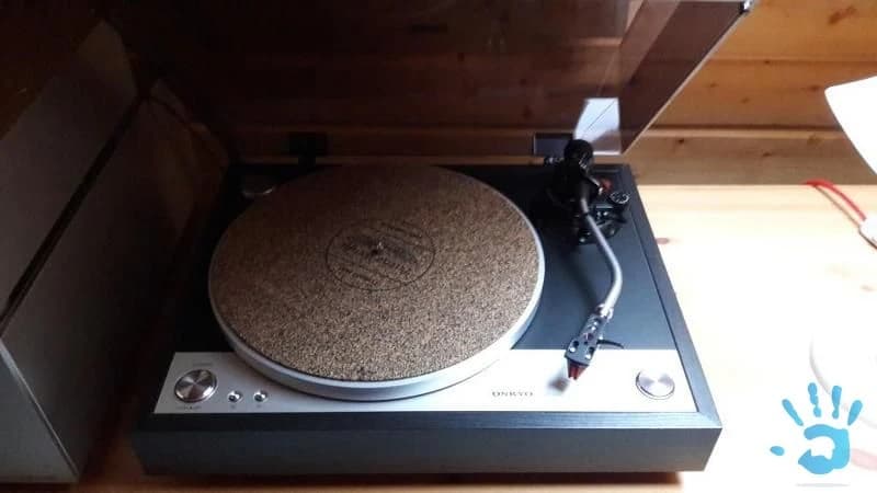 predam-gramofon-onkyo