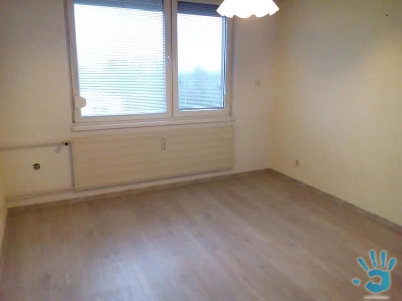 prenajmem-garsonku-v-novych-zamkoch