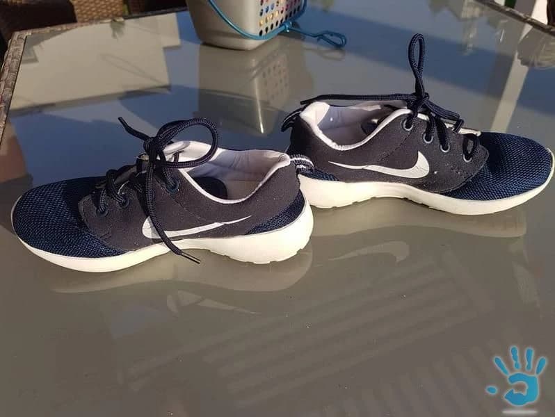 nike-lahucke-letne-tmavomodre-tenisky-v-32-ako-nove-malo-nosene-syn-m