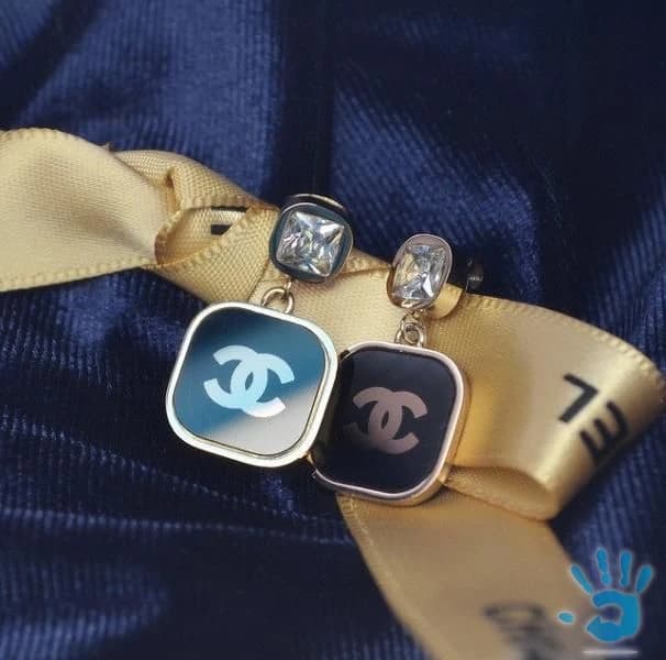 nausnice-chanel-style