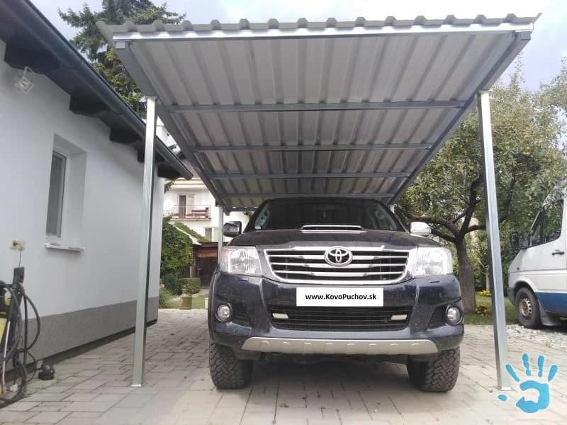 pristresok-pre-auto-carport