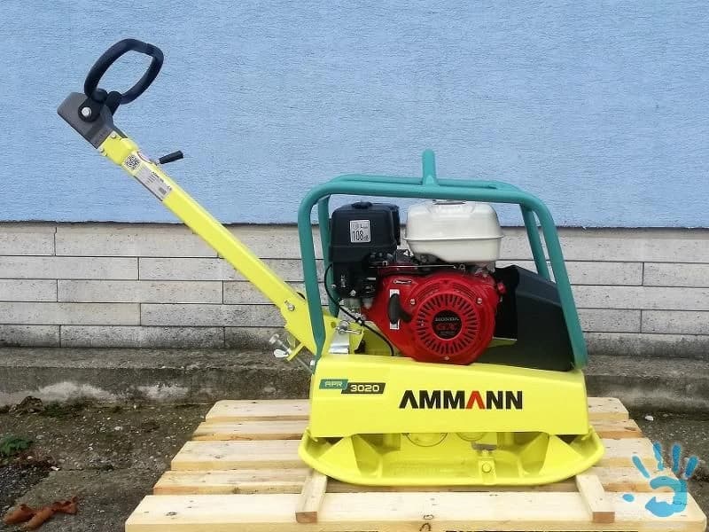 vibracna-doska-ammann-200-kg-sila-30-kn-zaruka-3-roky