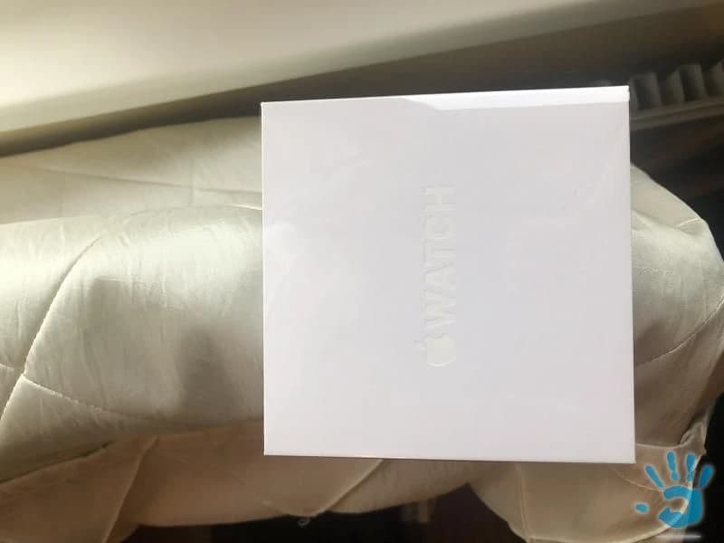 apple-watc-s4-44mm-black-sport-loop-poistenie