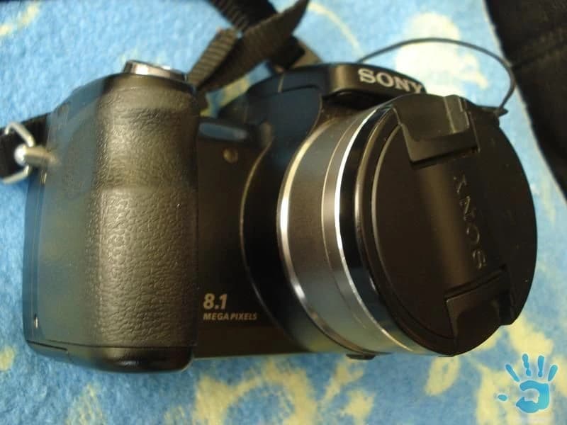 digitalny-fotoaparat-sony-dsc-h7-super-steady-shot