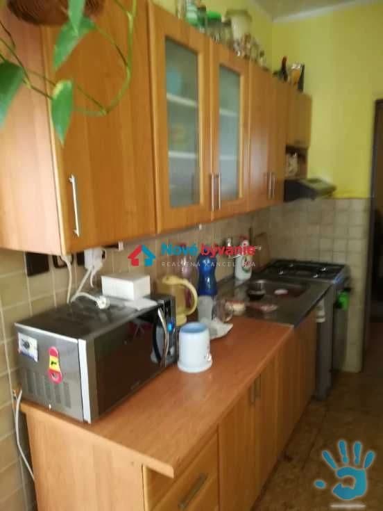 3-izbovy-byt-s-balkonom-radvanbanska-bystrica