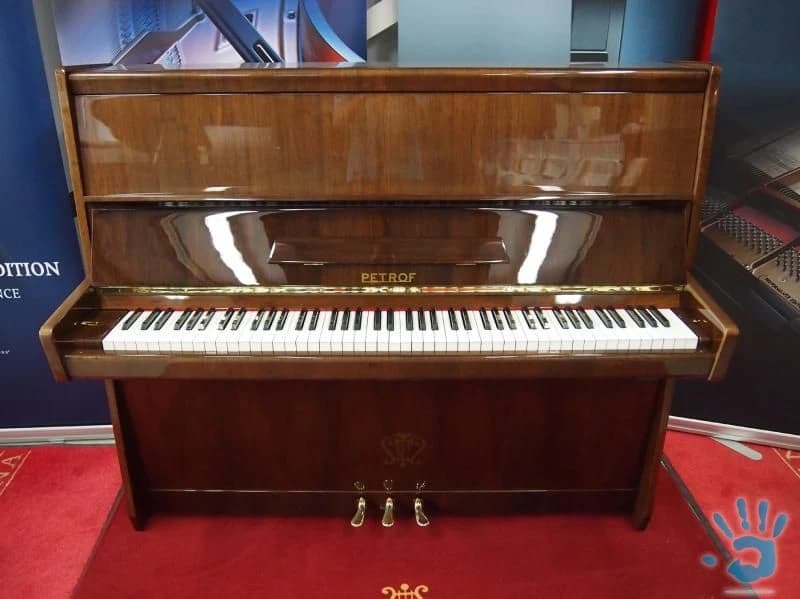 piano-petrof-bez-dalsich-investicii