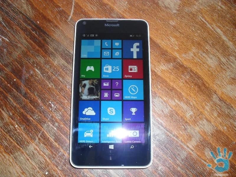predam-smartphone-nokia-lumia-640-lte-biela