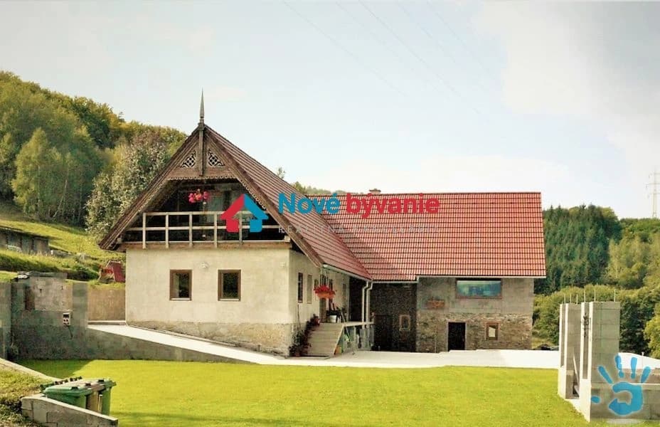 rodinna-usadlost-na-krasnom-velkom-pozemku12000m2-mytna