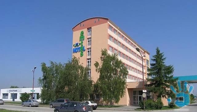 ubytovanie-senec-emtes
