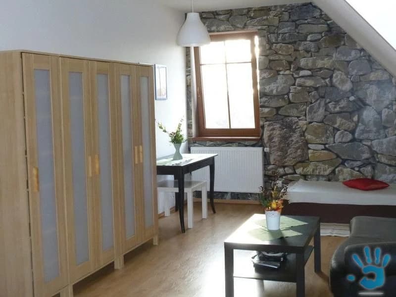 1-izb-byt-v-tichej-zone-prenajom