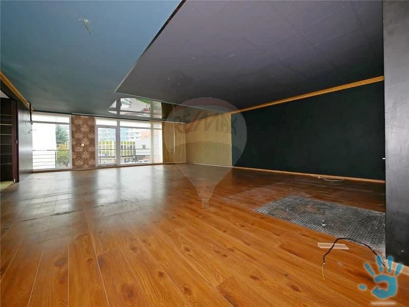 prenajom-obchodne-kancelarske-priestory-166-m2-v-centre-mesta-ruzomberok