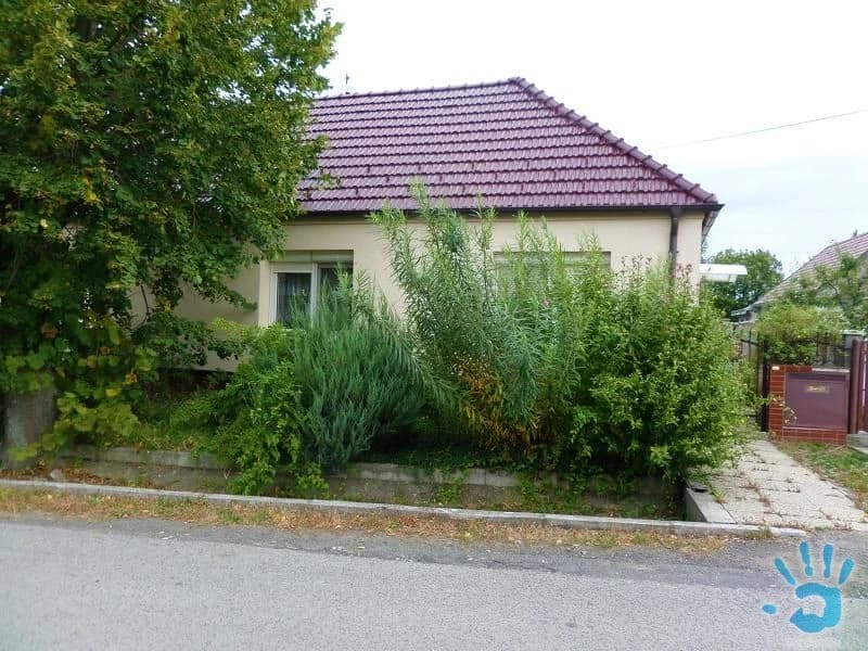 rodinny-dom-3-izbovy-v-solosnici