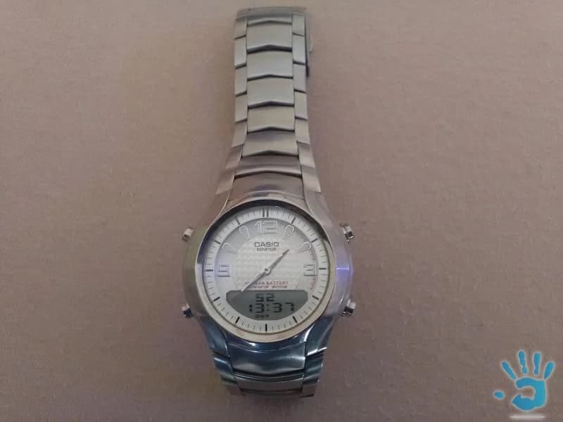 pekne-plne-funkcne-hodinky-casio