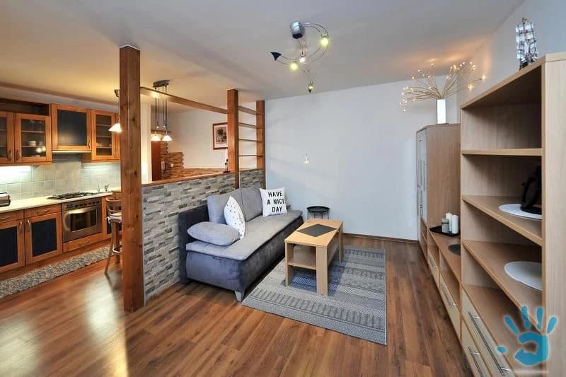 ponukame-na-prenajom-2-izbovy-byt-nad-jazerom-slovakia