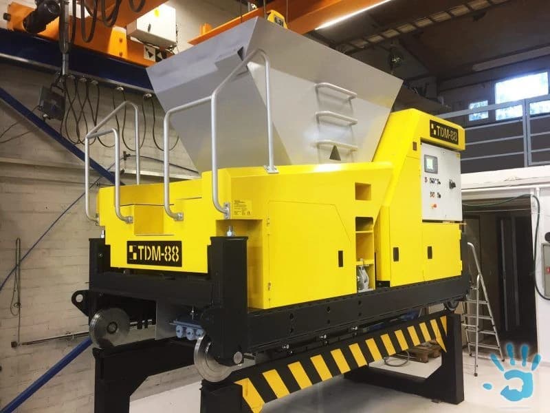 machine-for-the-production-of-hollow-core-slabs-by-extrusion