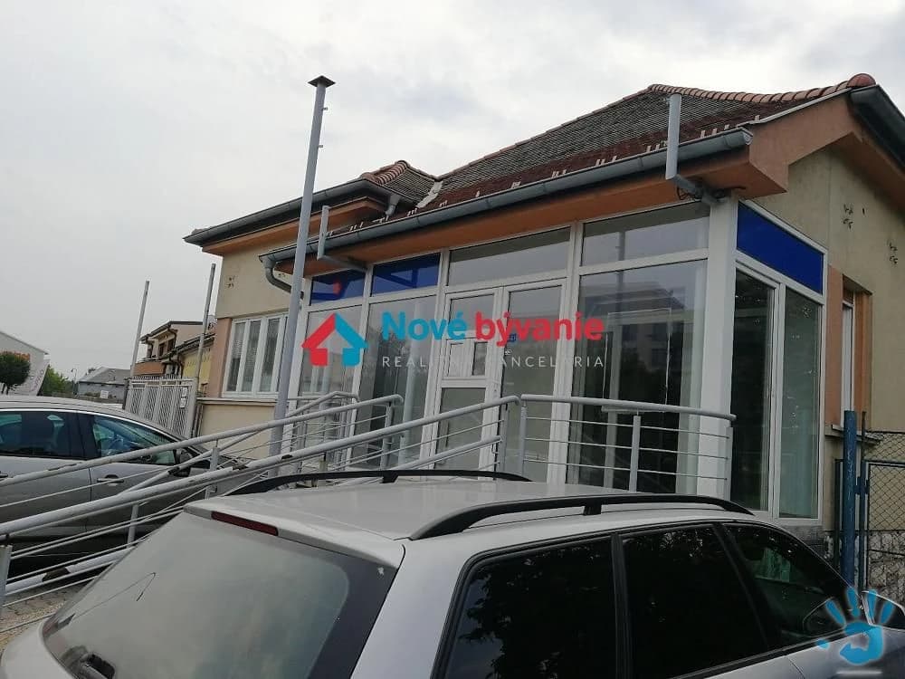 ponukame-na-prenajom-zaujimavu-budovu-nitra