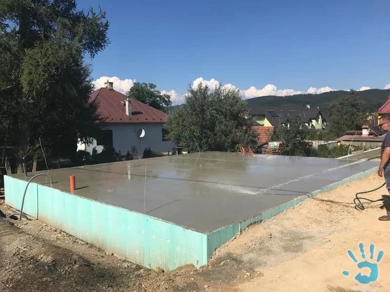 vystavba-zakladovych-dosiek-stavebne-prace