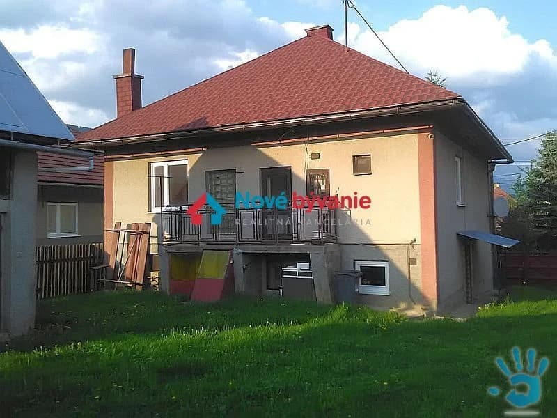 murovany-rodinny-dom-na-velkom-rovinatom-pozemku-bacuch-okr-brezno