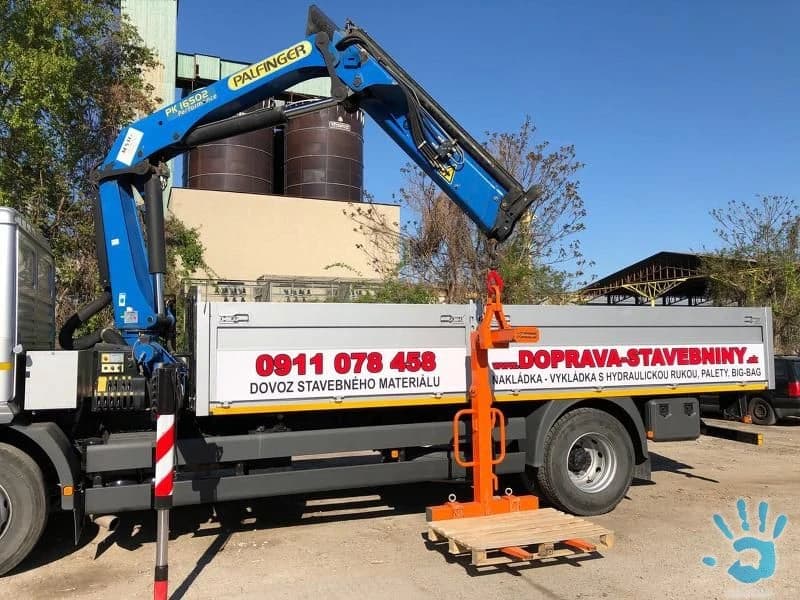 autodoprava-s-hydraulickou-rukou