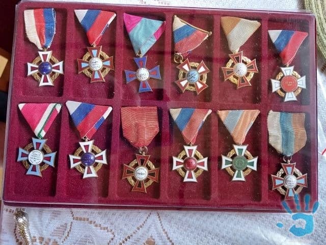zhanam-do-zbierky-hasicske-odznaky-a-vyznamenania