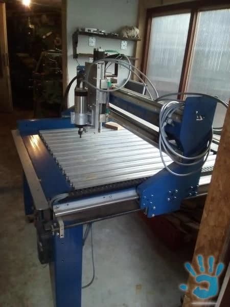 hladam-pracu-alebo-mensie-zakazky-na-doma