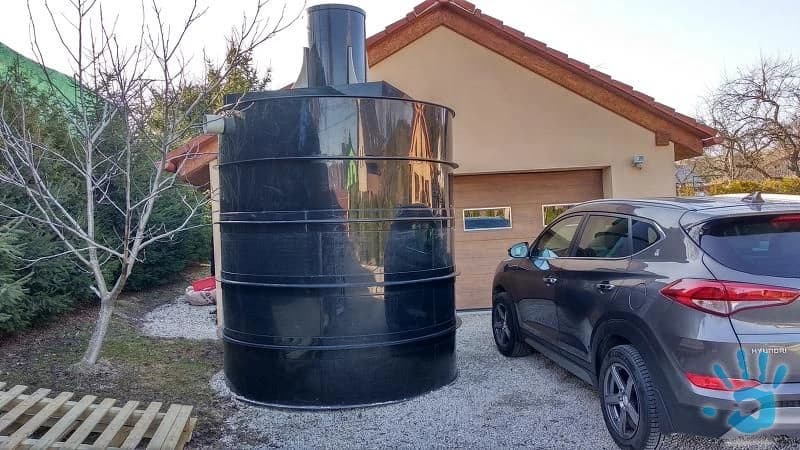 plastove-zumpy-nadrze-na-dazdovu-vodu