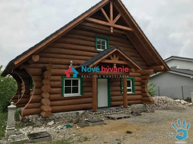 netradicne-byvanie-ponukame-na-predaj-zrub-pod-borinou