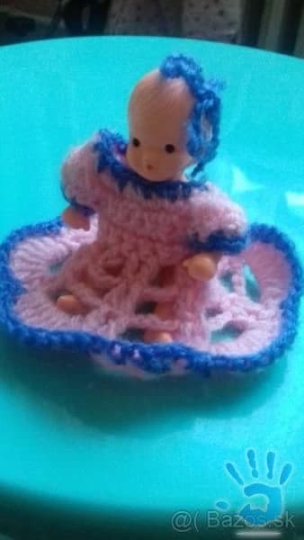 oblecena-retro-babika-kus-7-eur