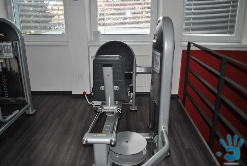 posilovaci-stroj-instinct-leg-press-calf-leg-press-lytka-9in-d1013