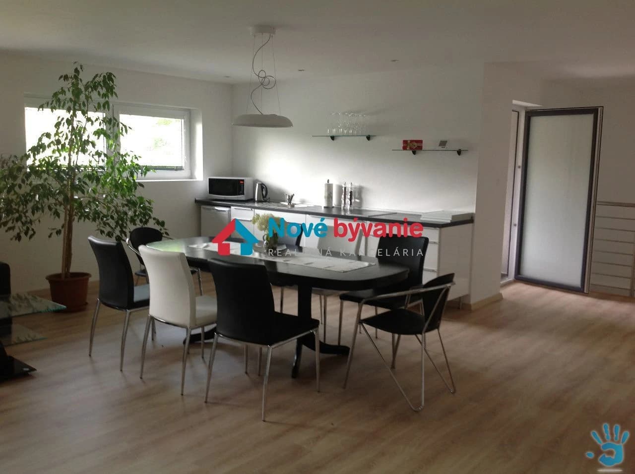 ponukame-na-predaj-novostavbu-rodvinnarstvo-velky-kyr