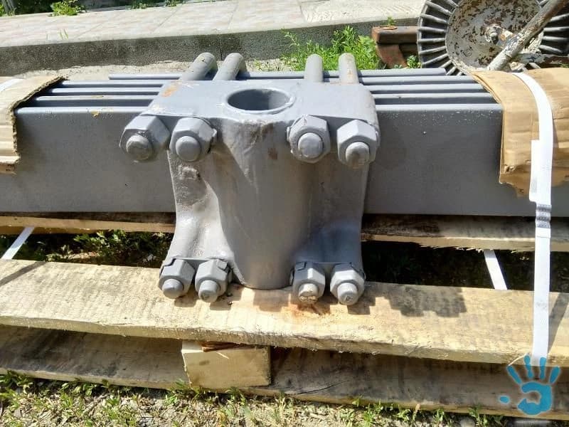 hlavne-pero-na-rusky-buldozer