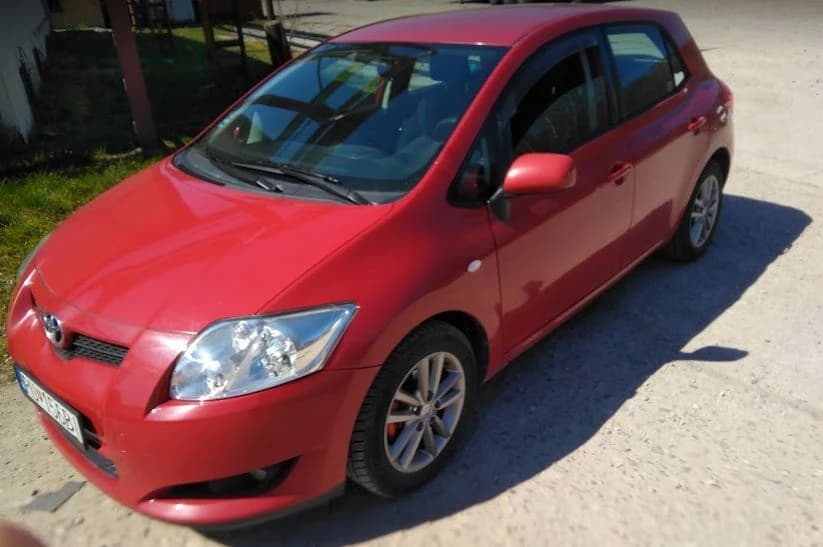 toyota-auris-16-vvt-i-93kw