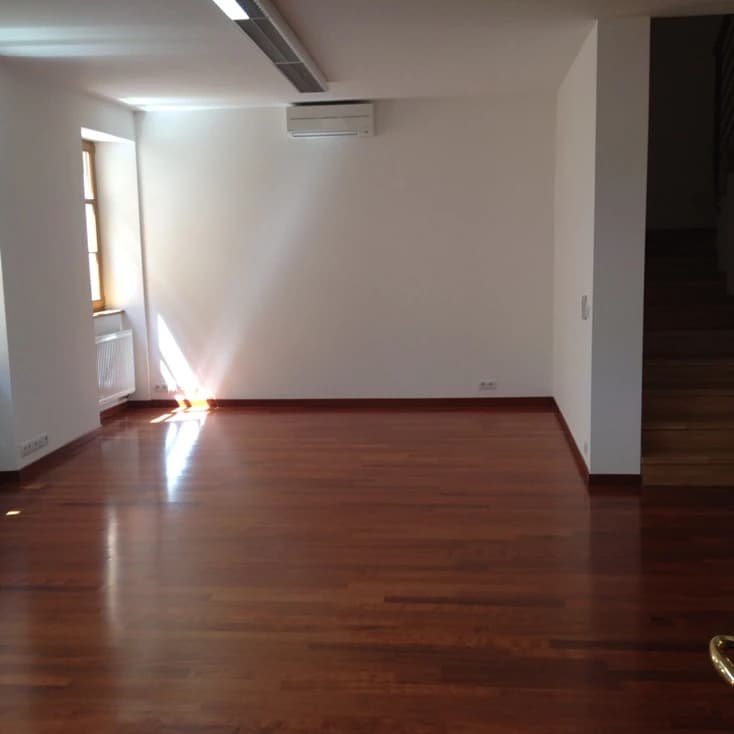 venturska-ba-i-pesia-zona-prenajom-kancelarii-129m2