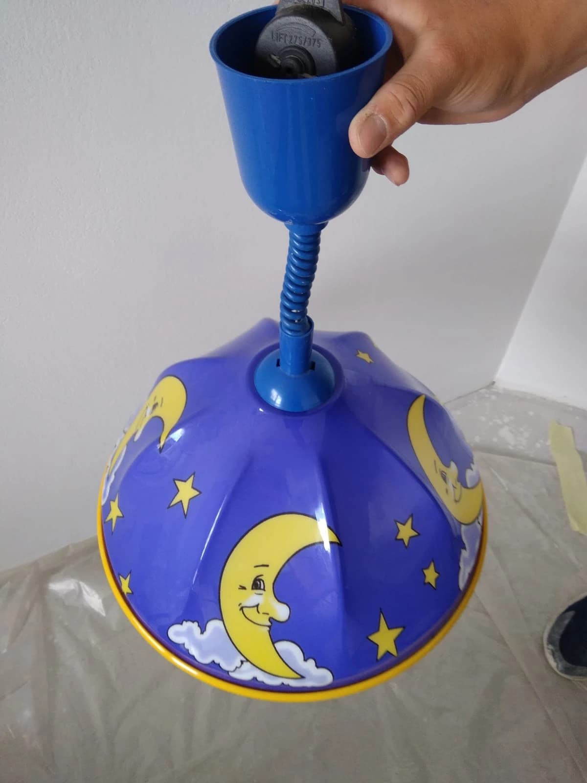 predam-krasnu-detsku-lampicku