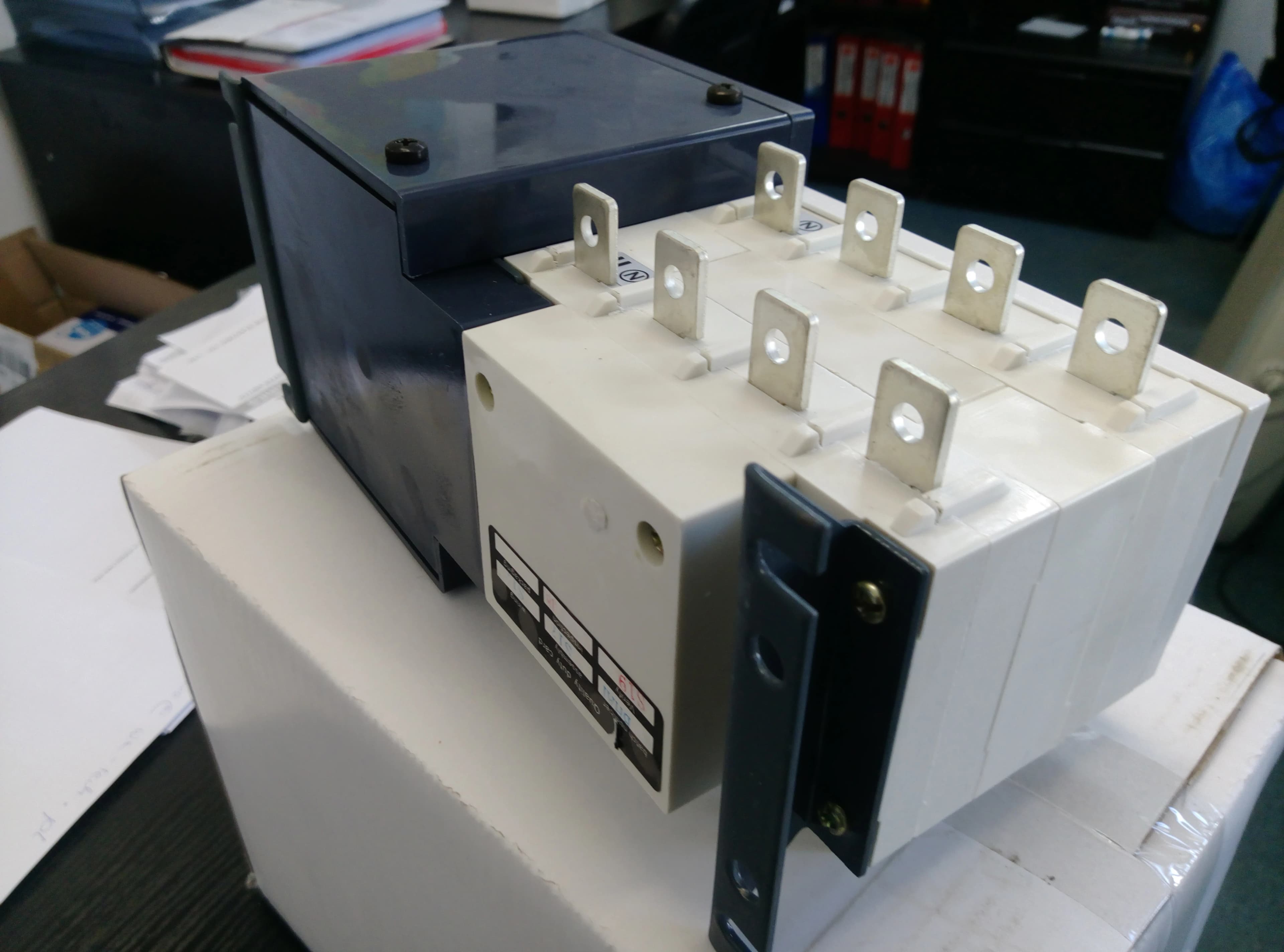 ats-80a-automaticky-prepinac