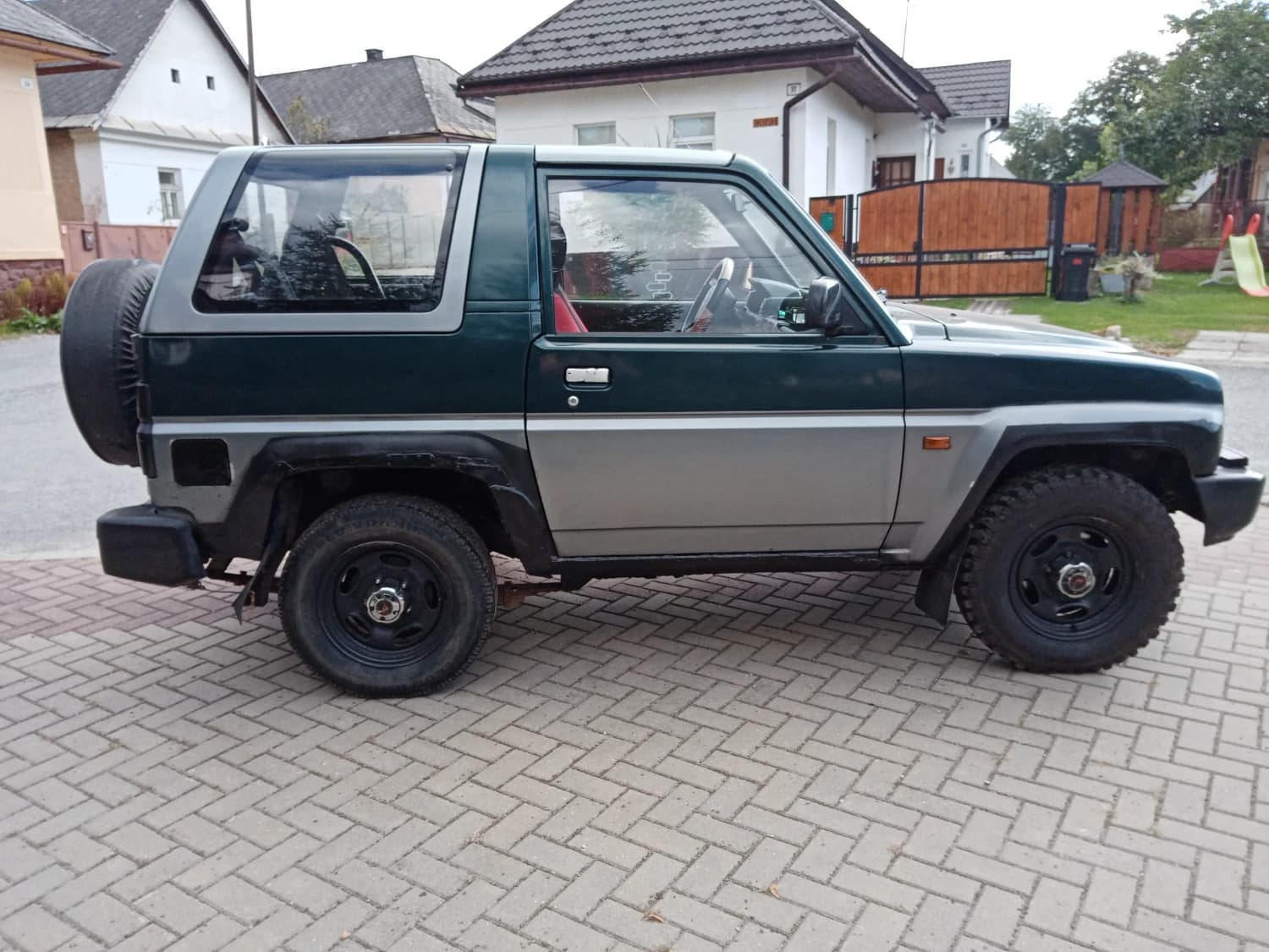 daihatsu-feroza