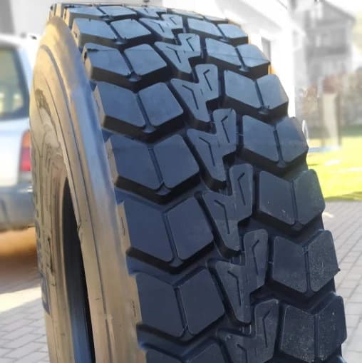 nakladne-pneu-31580-r225-dy