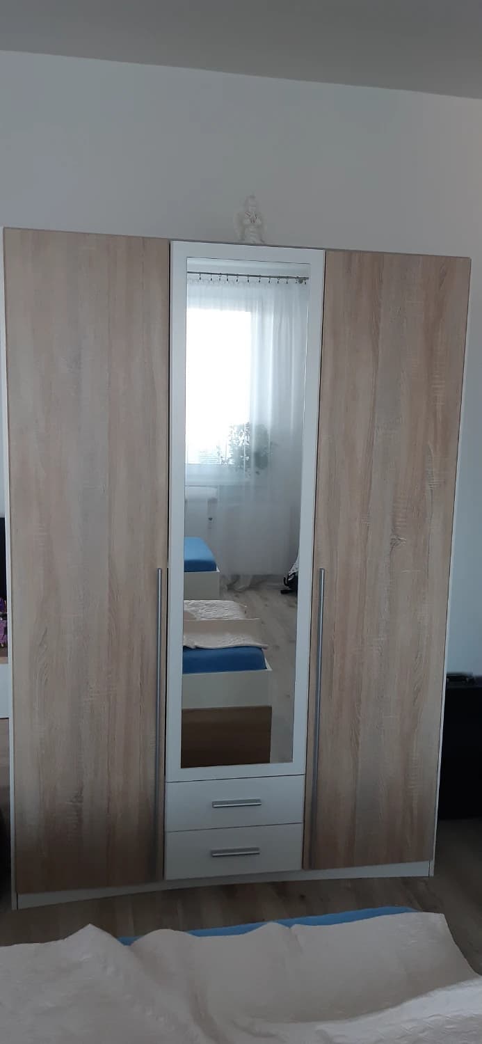 predam-satnikovu-skrinu