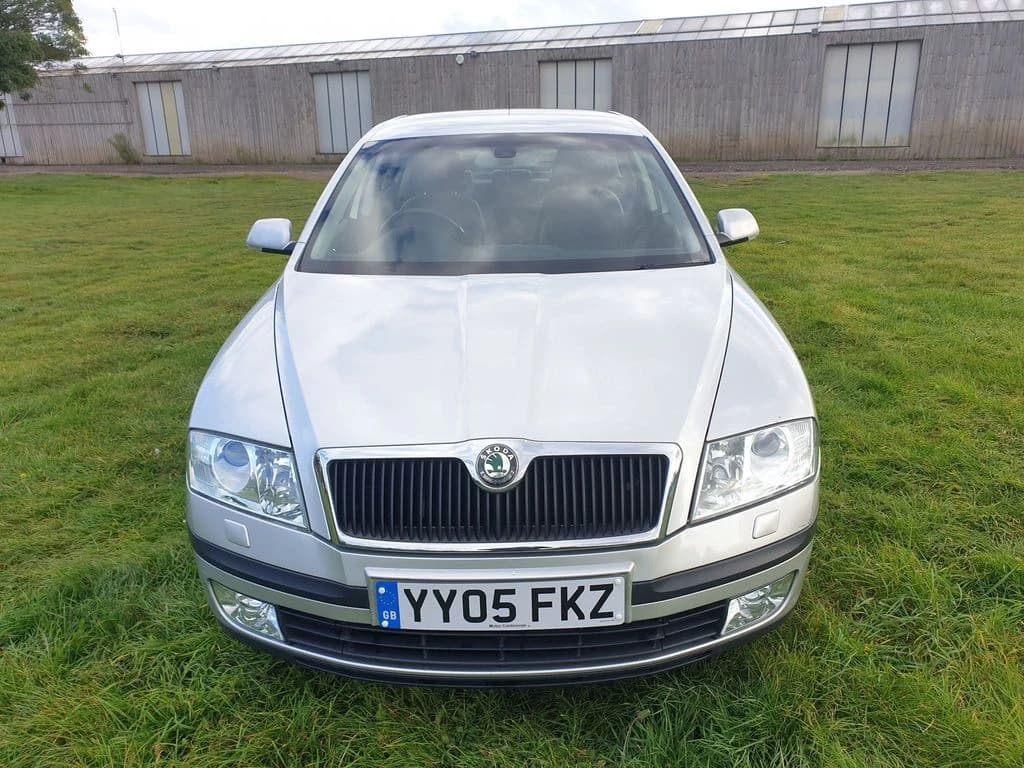 predam-diely-na-skoda-octavia-2-strieborna-metaliza-9102