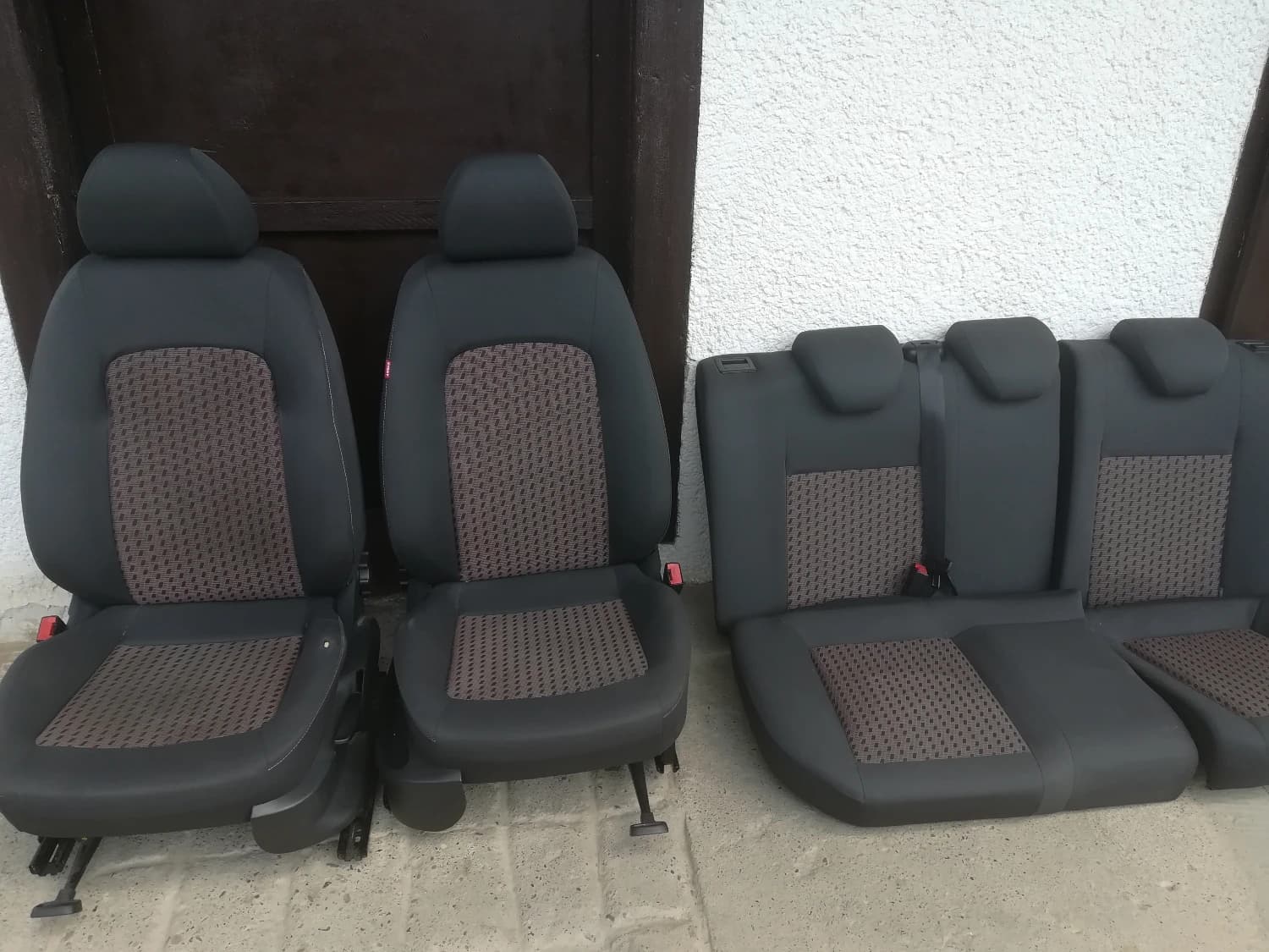 sedadla-sedacky-na-seat-ibiza-sedacky-sedadlo-ibiza