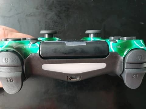 ps4-ovladac-na-predaj