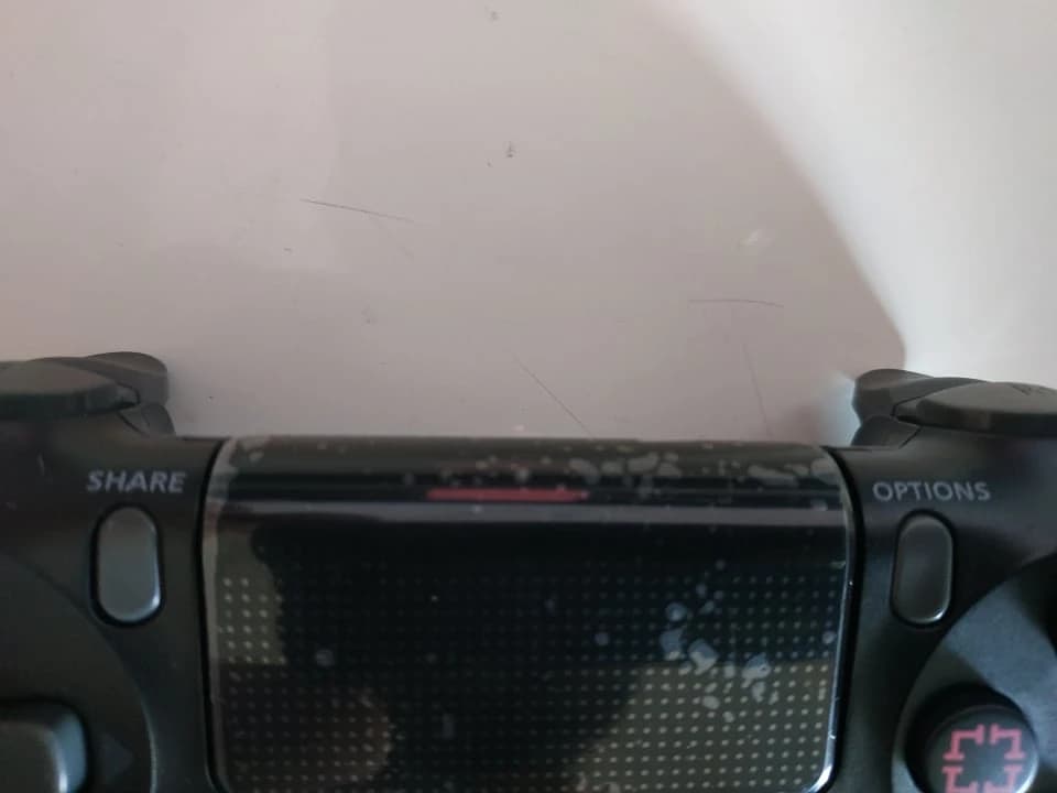 cierny-ps4-ovladac-na-predaj