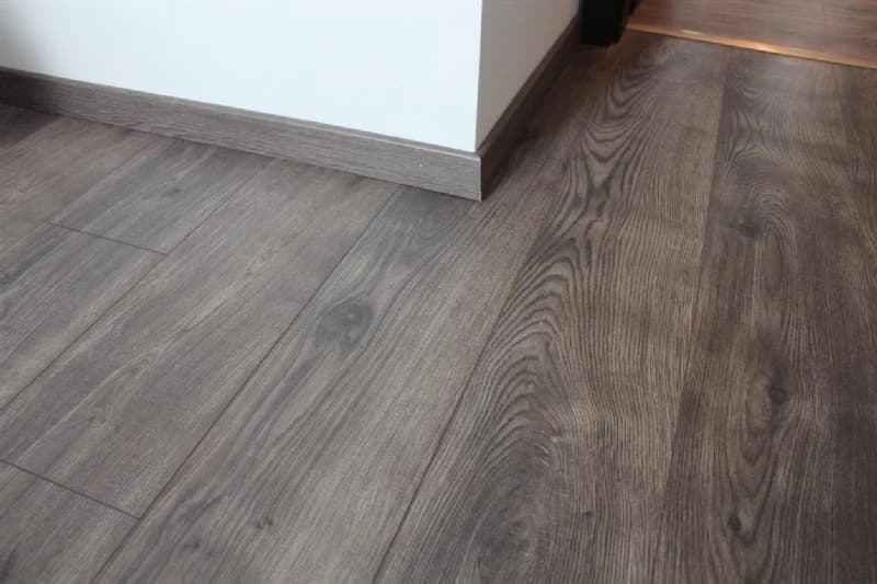 montaz-a-demontaz-plavajucich-a-drevennych-podlah