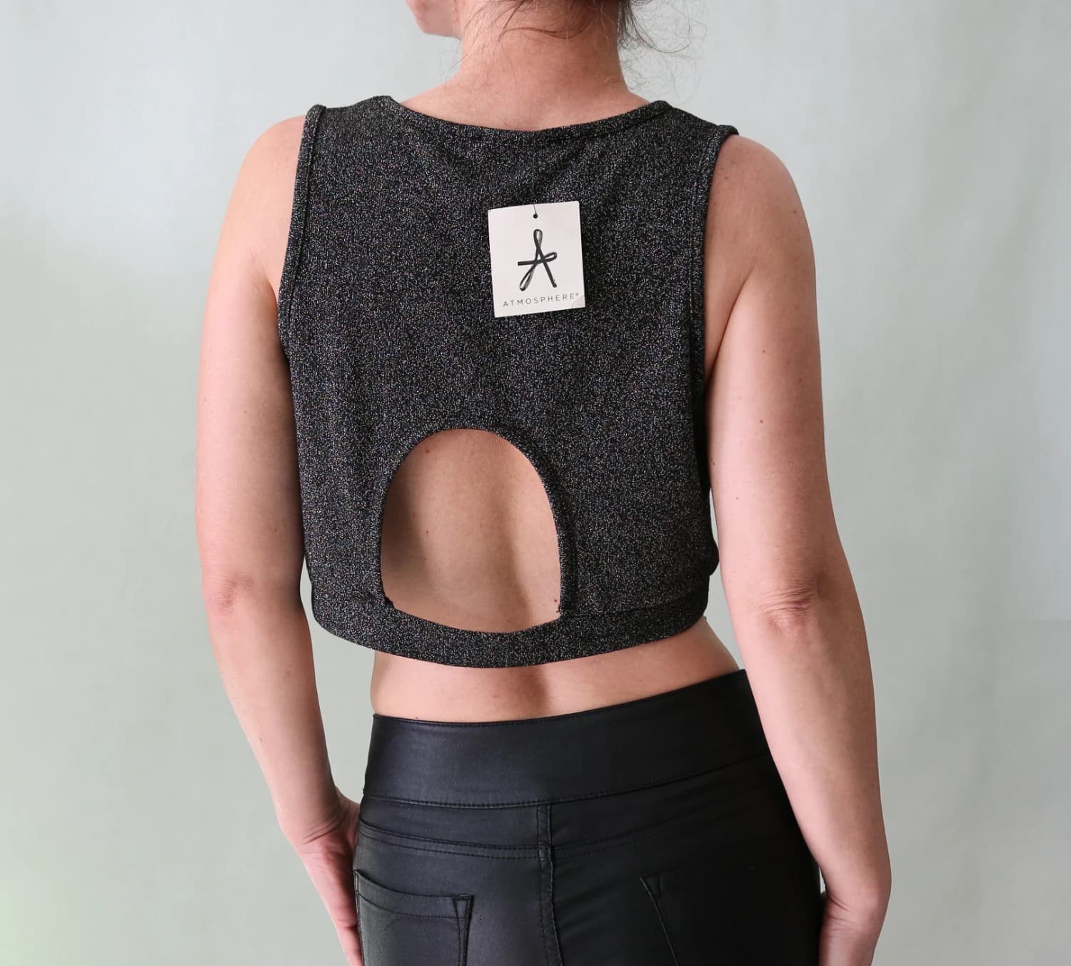 novy-lurexovy-crop-top-atmosphere-vel-44-s-visackou