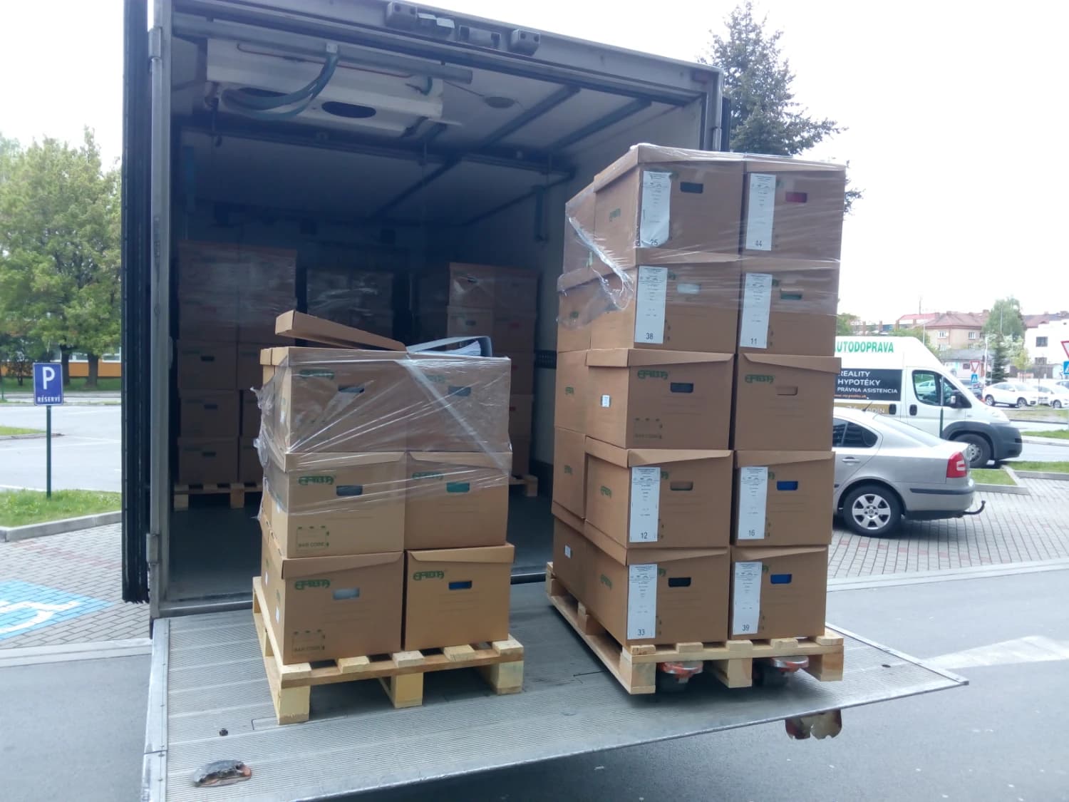 stahovacie-sluzby-autodoprava-nonstop-0918140111