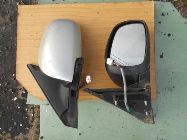 rozpredam-na-nd-suzuki-swift-iii-13-r-2005-11-2wd