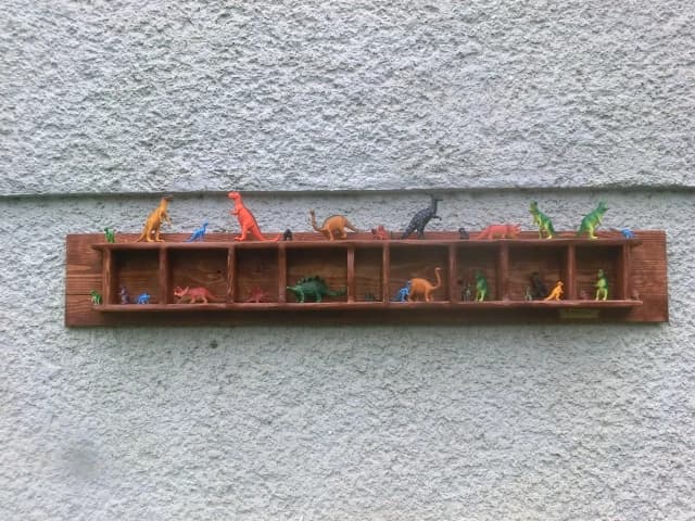 policka-na-stenu