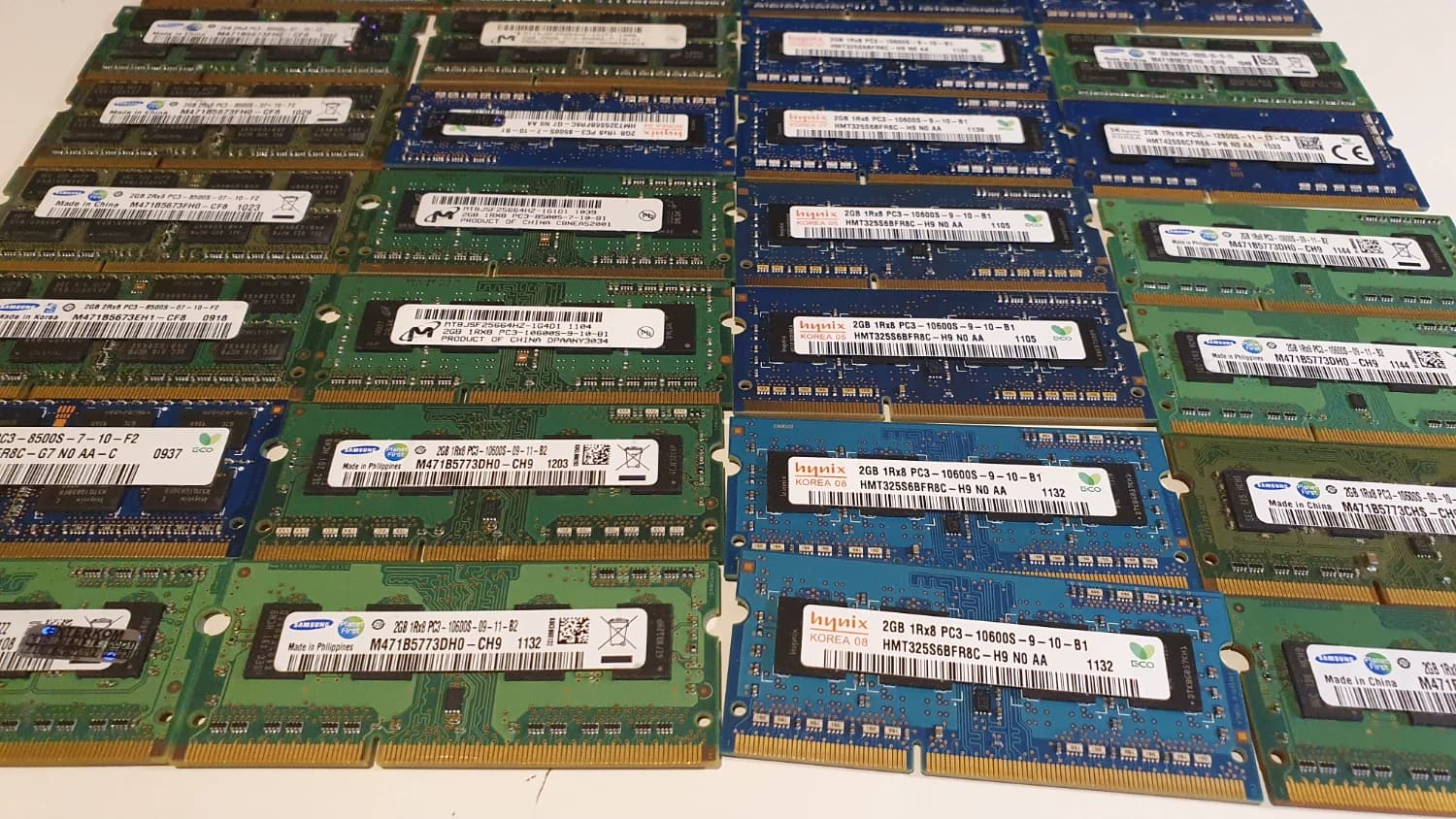 sodimm-ddr3-2gb-8500s-10600s-1200s-ddr3-1gb-ddr2-1gb-512mb-256mb